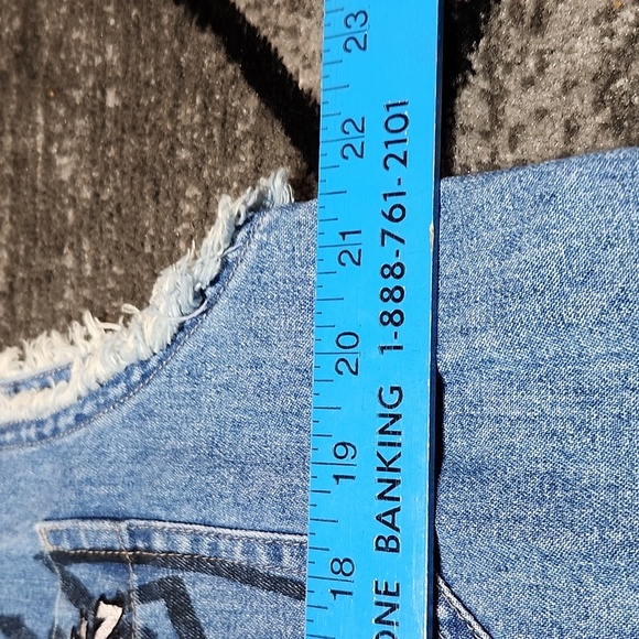 HARLEY DAVIDSON EMBROIDERED SILVER RAW-EDGE TRIBAL LOGO SNAP-BUTTON DENIM SHIRT - Picture 8 of 16